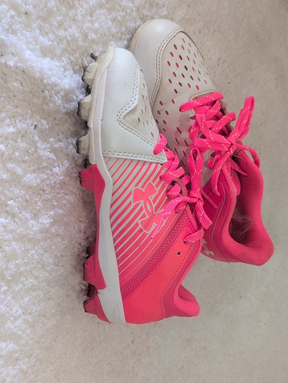 Under Armour Girls' Hot Pink and White Sports Cleats